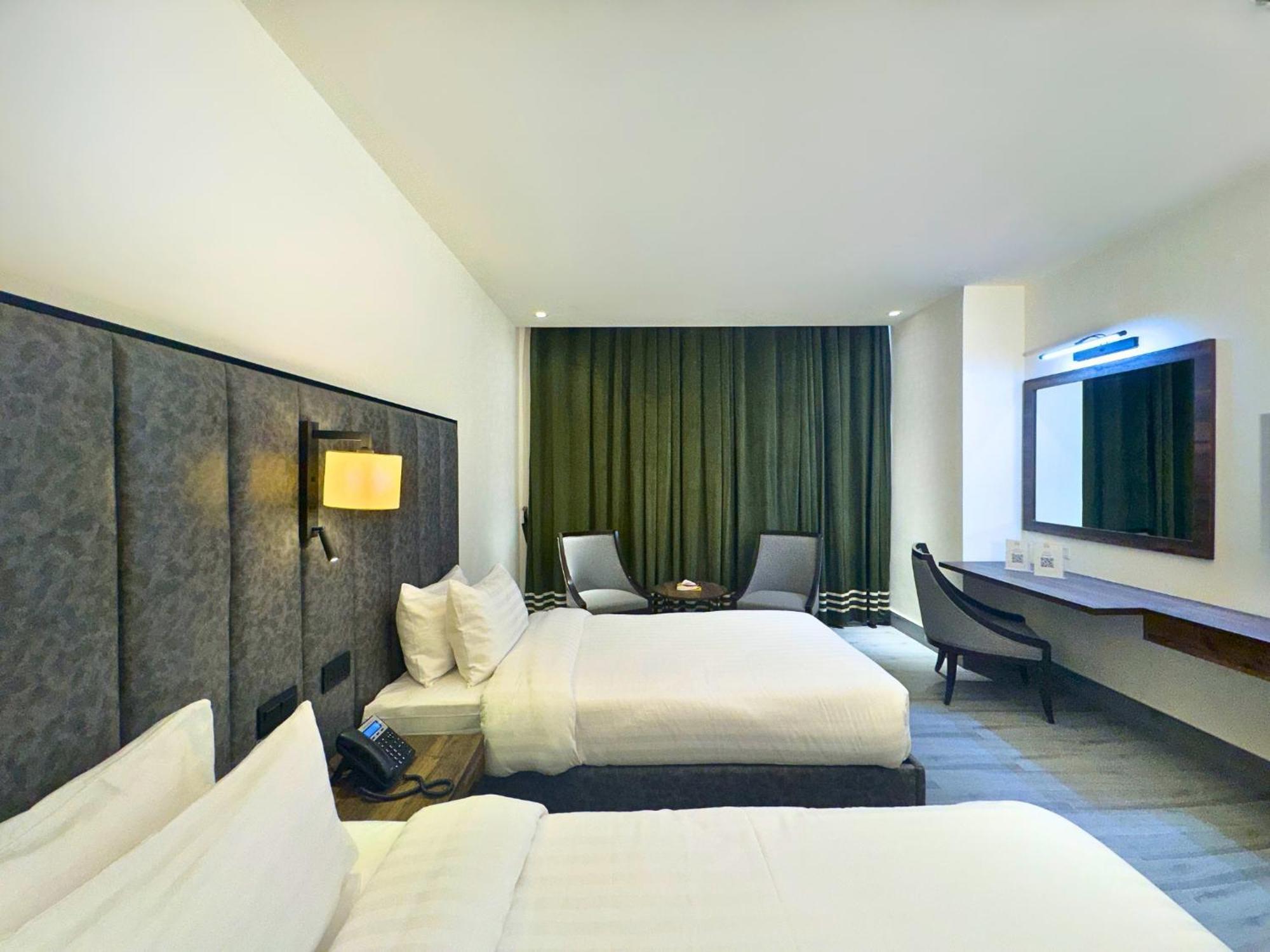 Hotel One Vogue Mall 35 راوالبيندي المظهر الخارجي الصورة